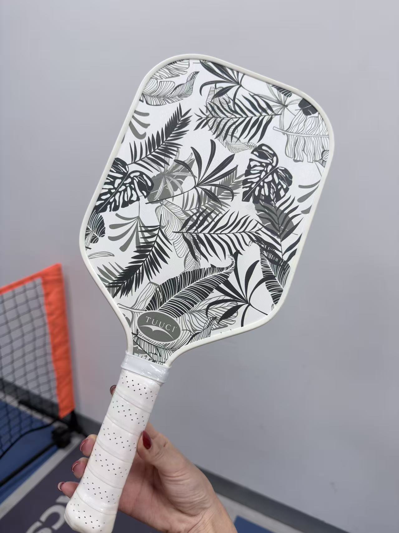 مضرب بيكلبول مطبوع على الوجهين - مراجعة Crepe Pan Carbon وسعره