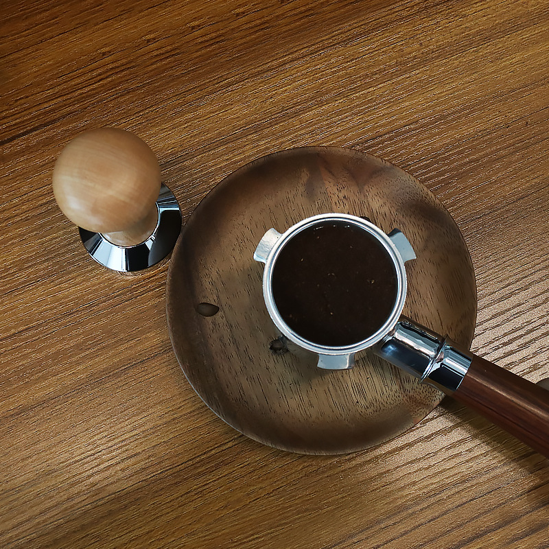 51 مللي متر Portafilter بدون ق - مراجعة Delonghi Espresso Magnifica وسعره